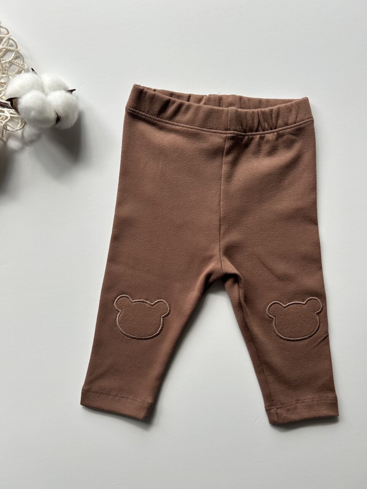 Puuvillasegust legginsid