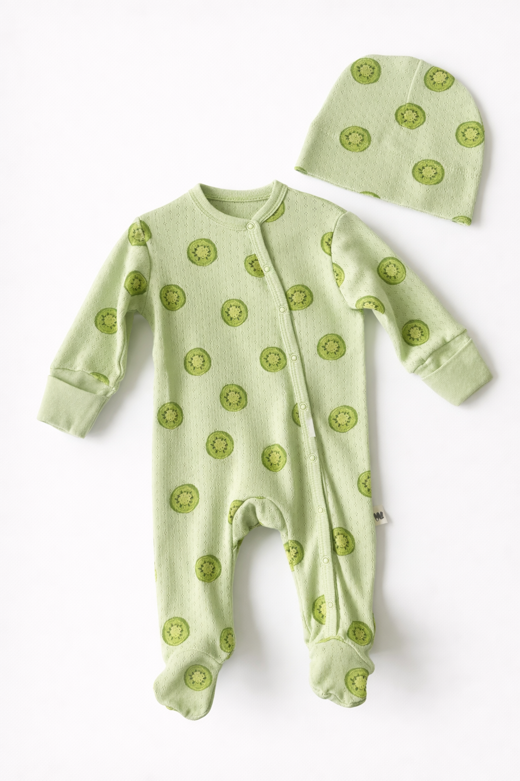 Pikkade varrukatega kombe ja müts "Kiivi"